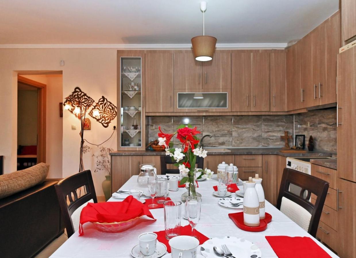 Villa Vangelis Nea Plagia Exteriör bild