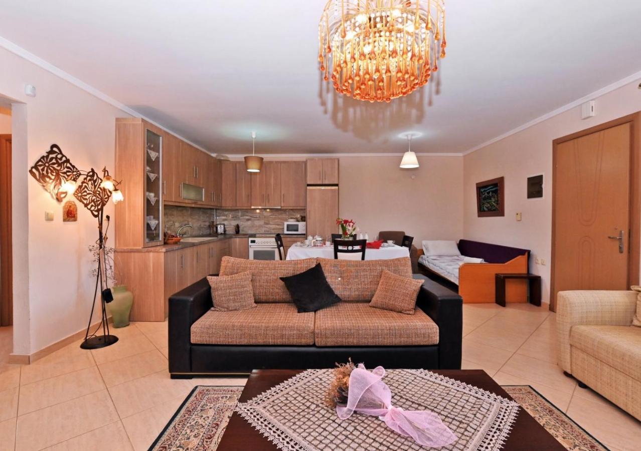 Villa Vangelis Nea Plagia Exteriör bild