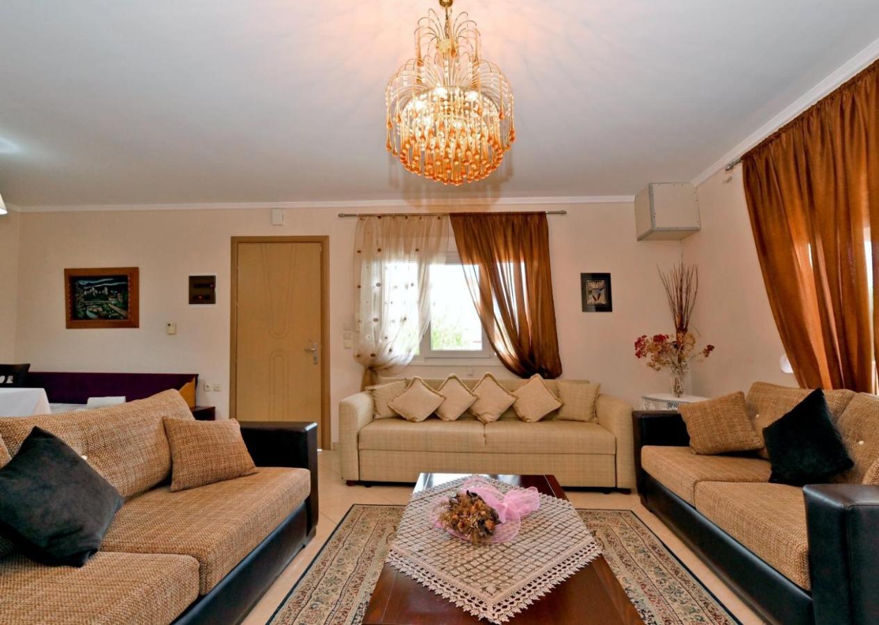 Villa Vangelis Nea Plagia Exteriör bild