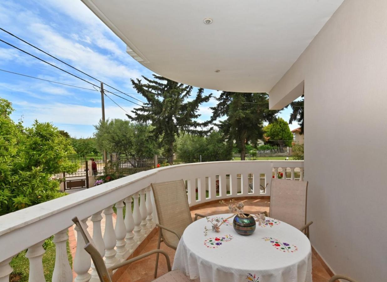 Villa Vangelis Nea Plagia Exteriör bild